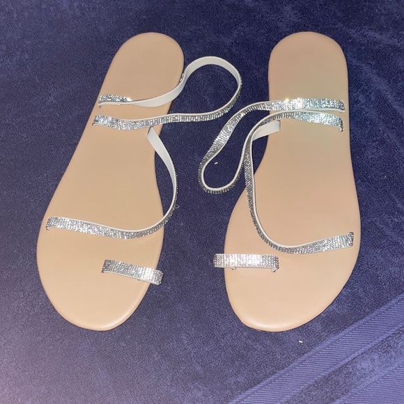 NWOT Embellished Sandals - Picture 4 of 5